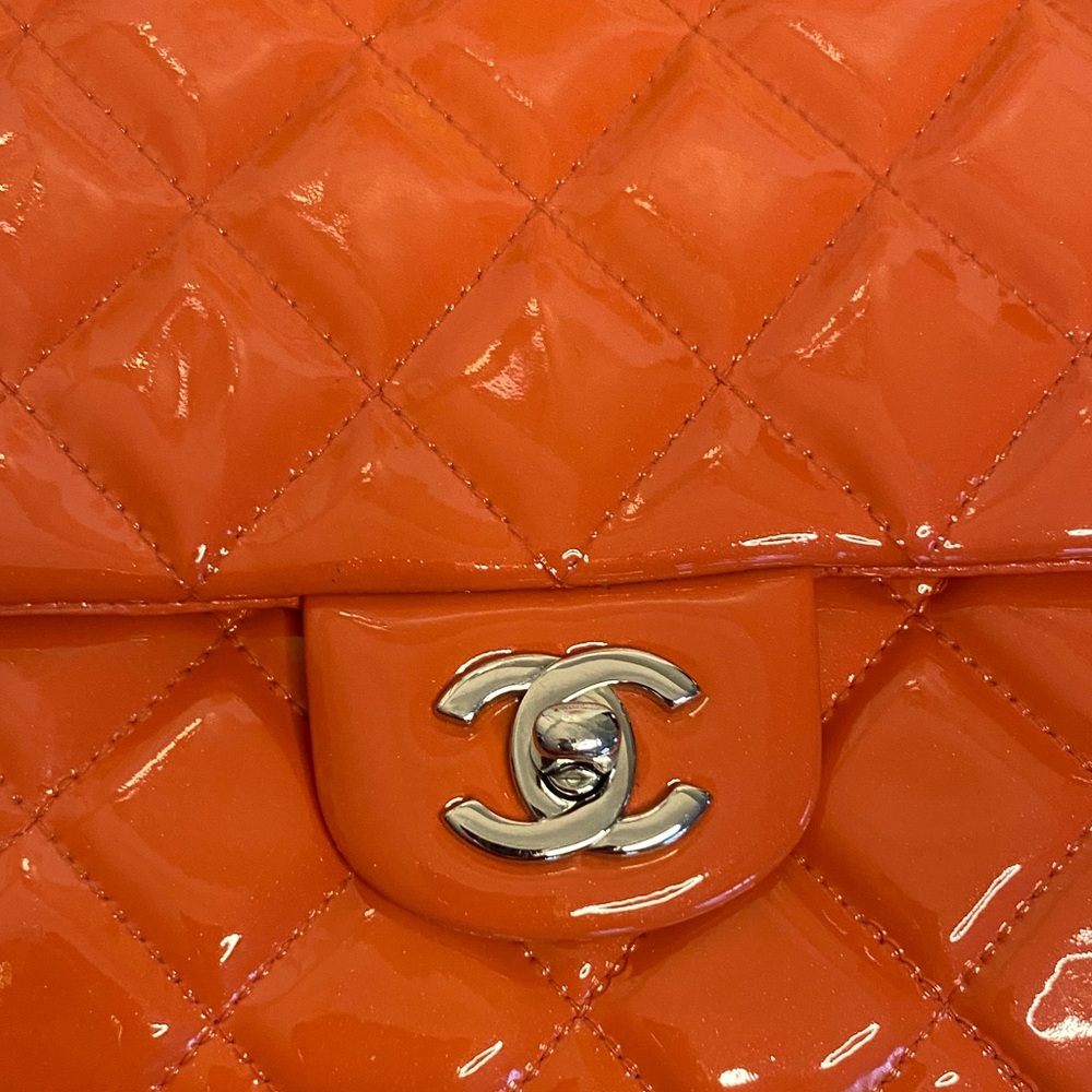 CHANEL Classic Chain Flap Quilted Patent Leather Exc cond - Picture 7 of 14